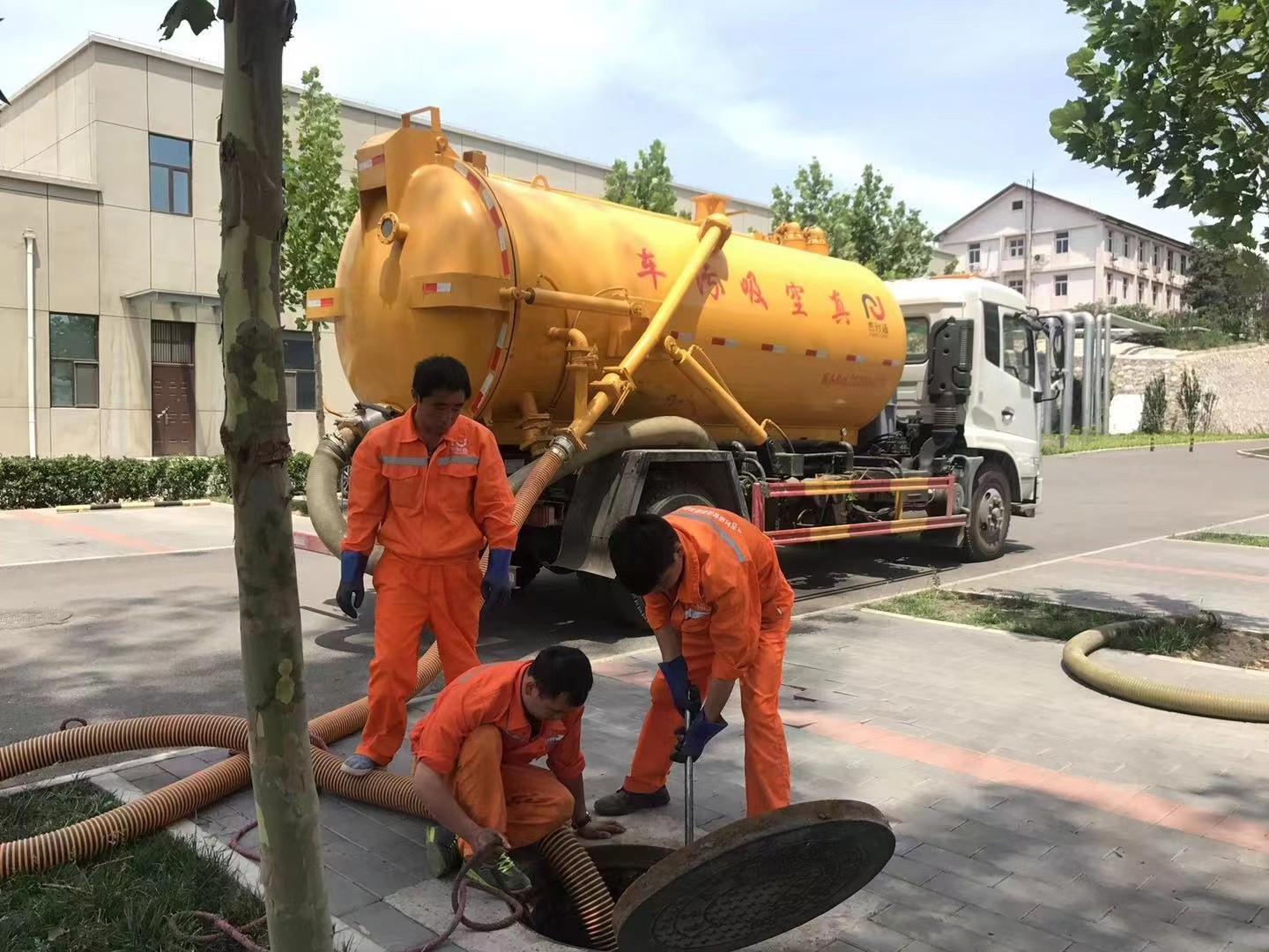 淮北化粪池清理与5-8吨吸粪车施工效率分析